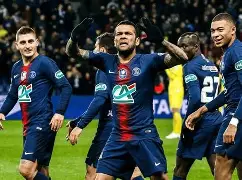 九游网页客户端-巴黎圣日耳曼训练开放日；集结日外线爆发引欢呼；法国杯在即；年轻球员得到机会的简单介绍